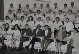 1970 - Alunos e professores da faculdade de Medicina